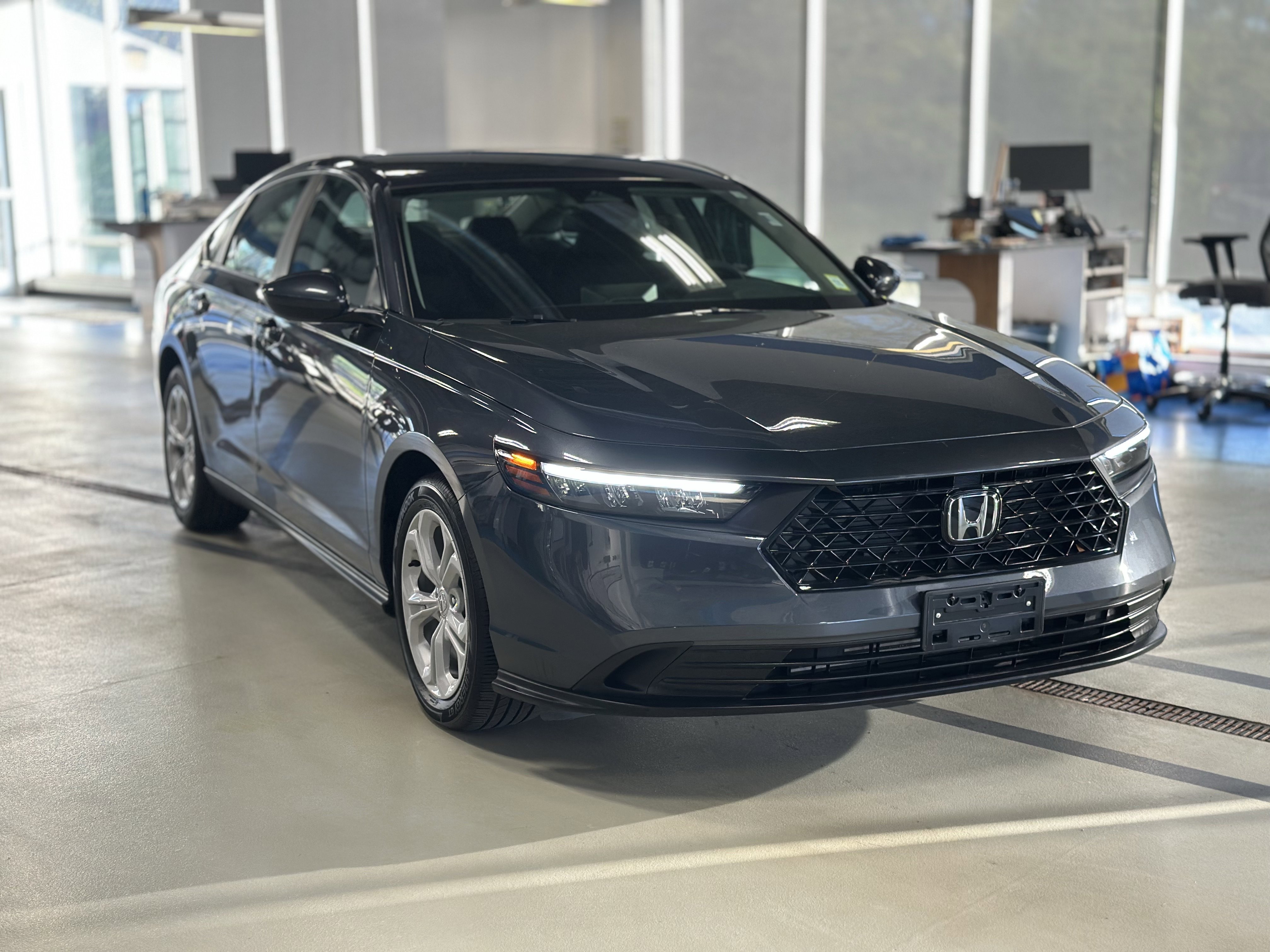Used 2024 Honda Accord LX image 3