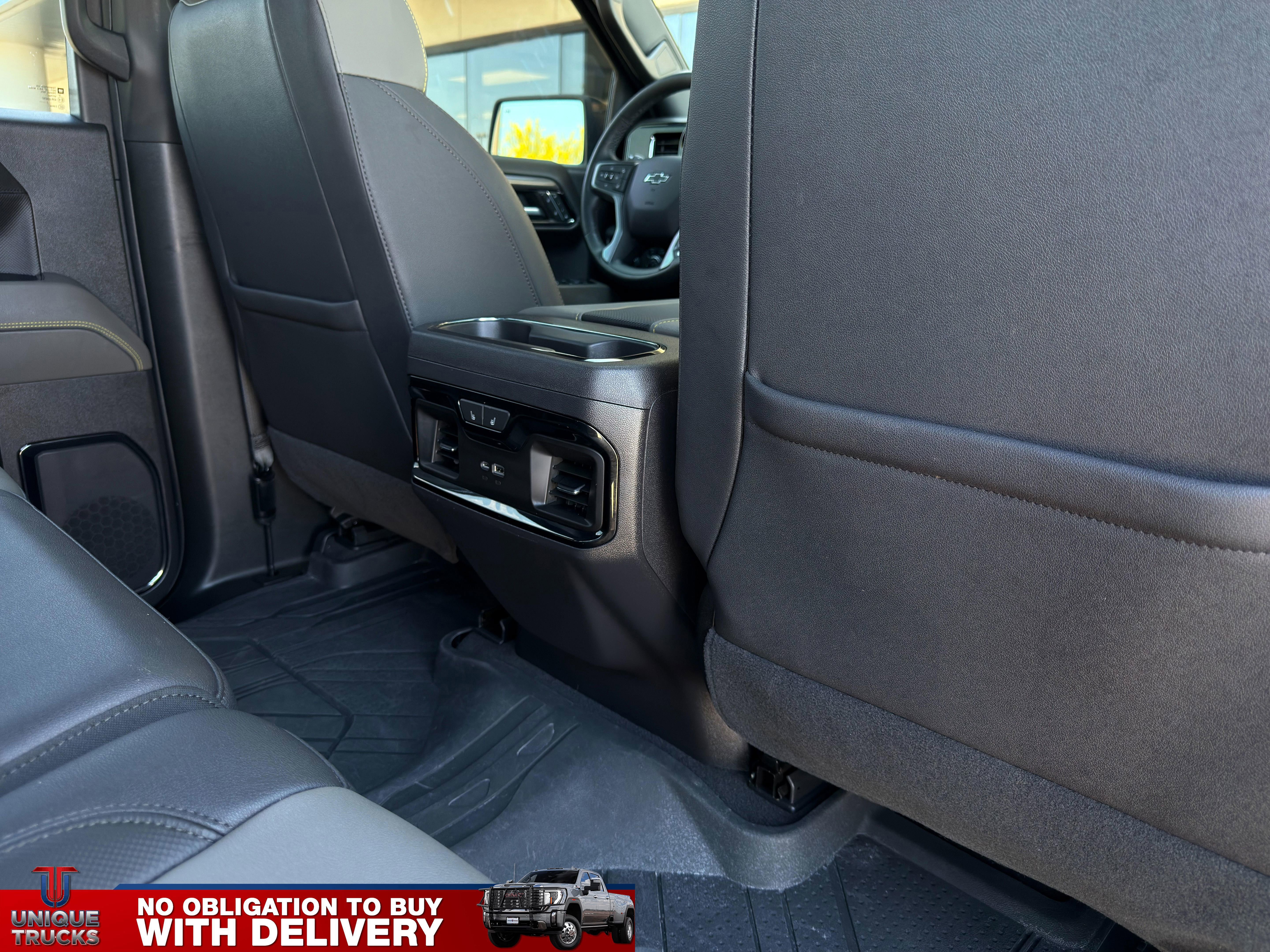 Used 2024 Chevrolet Silverado 1500 ZR2 w/ Technology Package image 24