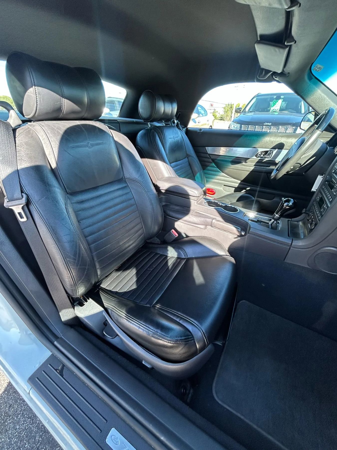 Used 2002 Ford Thunderbird image 19