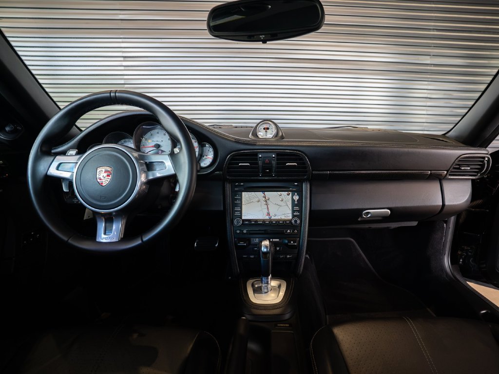Used 2012 Porsche 911 Turbo S AWD/4WD image 24