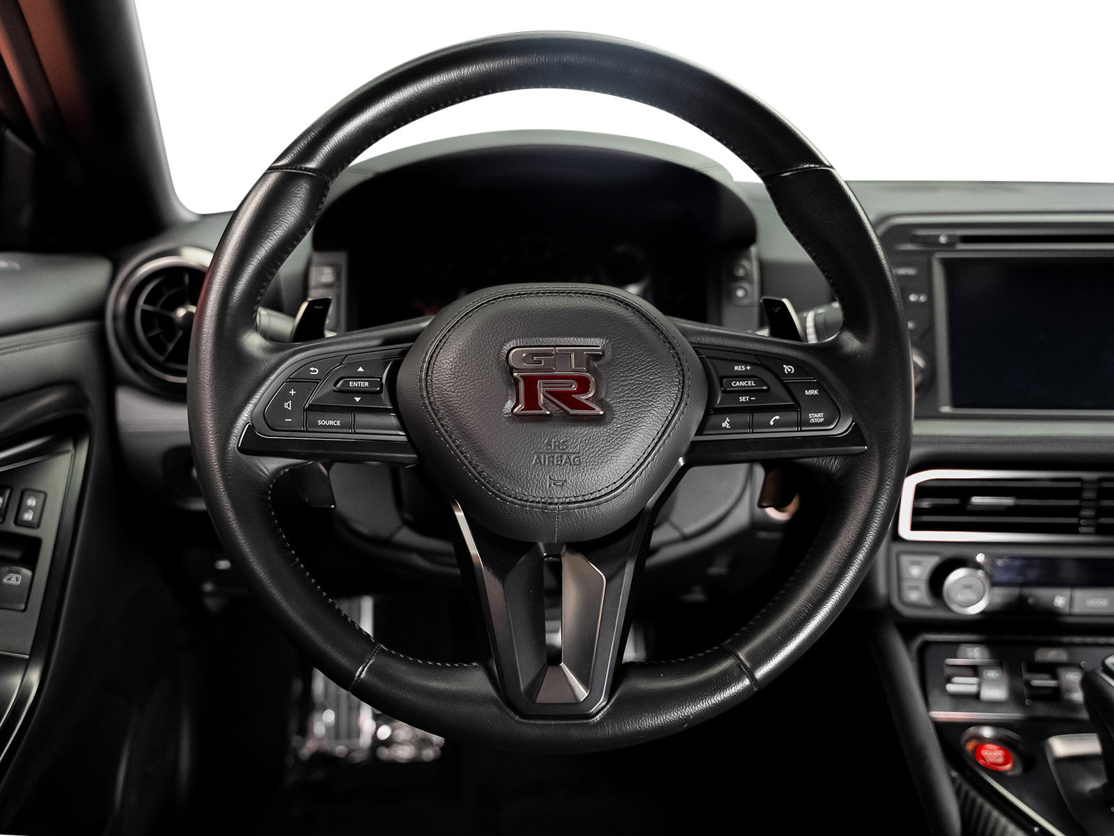 Used 2023 Nissan GT-R Premium AWD/4WD image 33