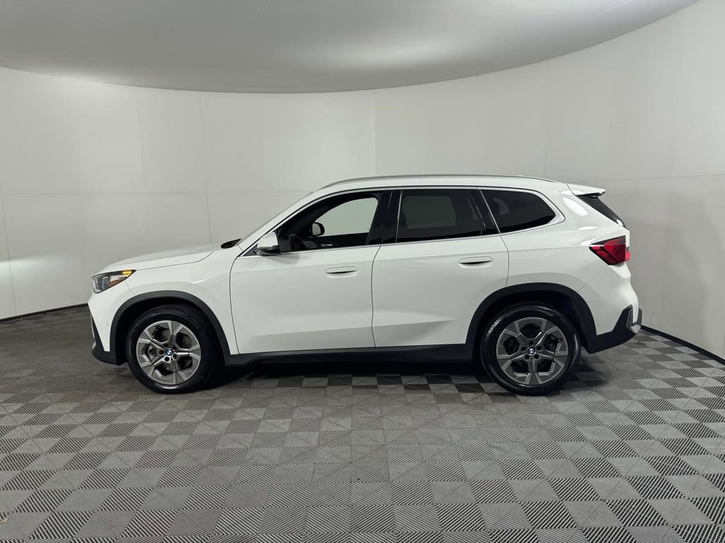 Used 2023 BMW X1 xDrive28i w/ Premium Package AWD/4WD image 11