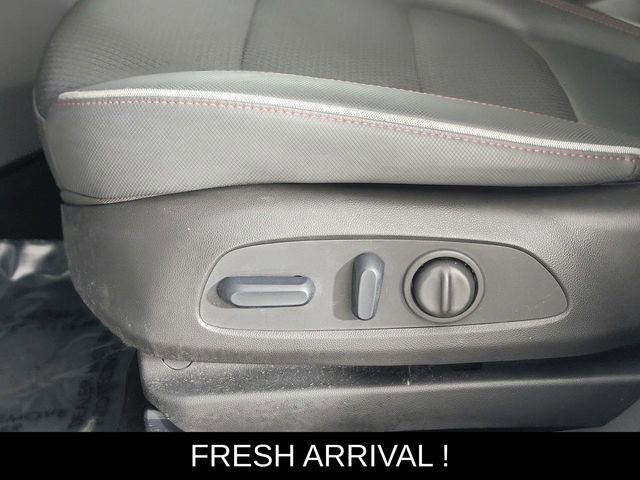 Used 2023 Chevrolet TrailBlazer RS w/ Convenience Package image 14