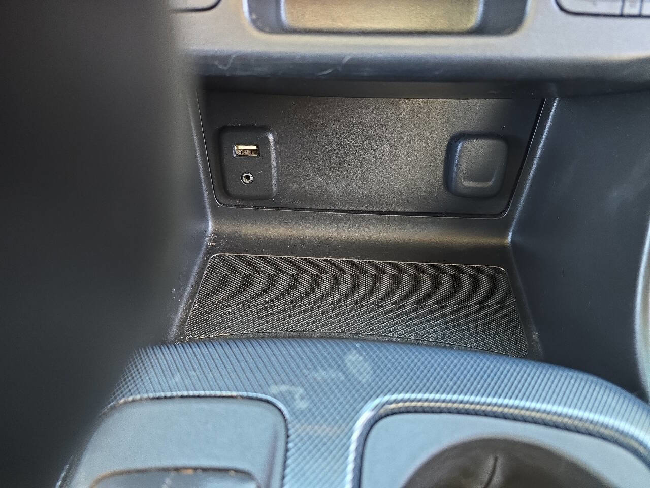 Used 2015 Chevrolet Colorado Z71 image 35