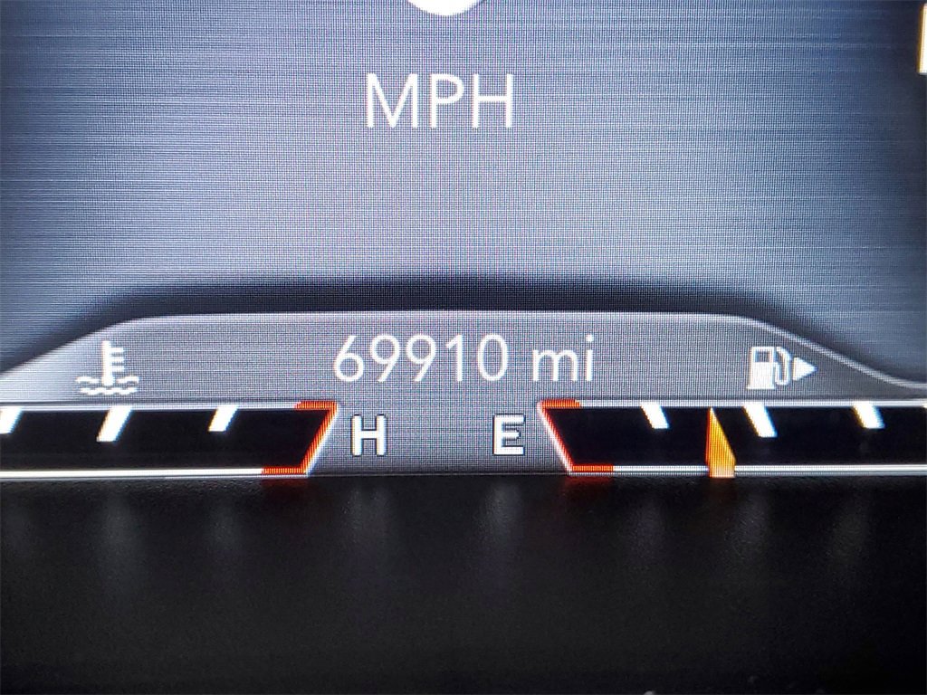 Used 2021 Jeep Cherokee Latitude Lux w/ Comfort/Convenience Group image 16