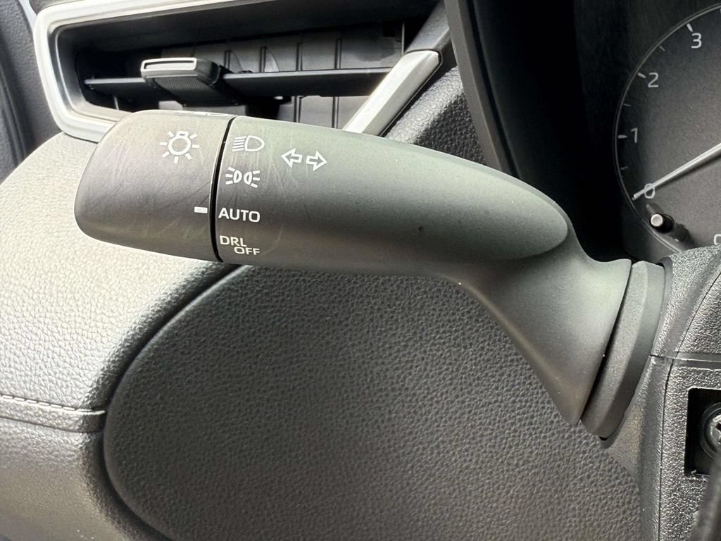 Used 2025 Toyota Corolla Cross AWD Hybrid image 24