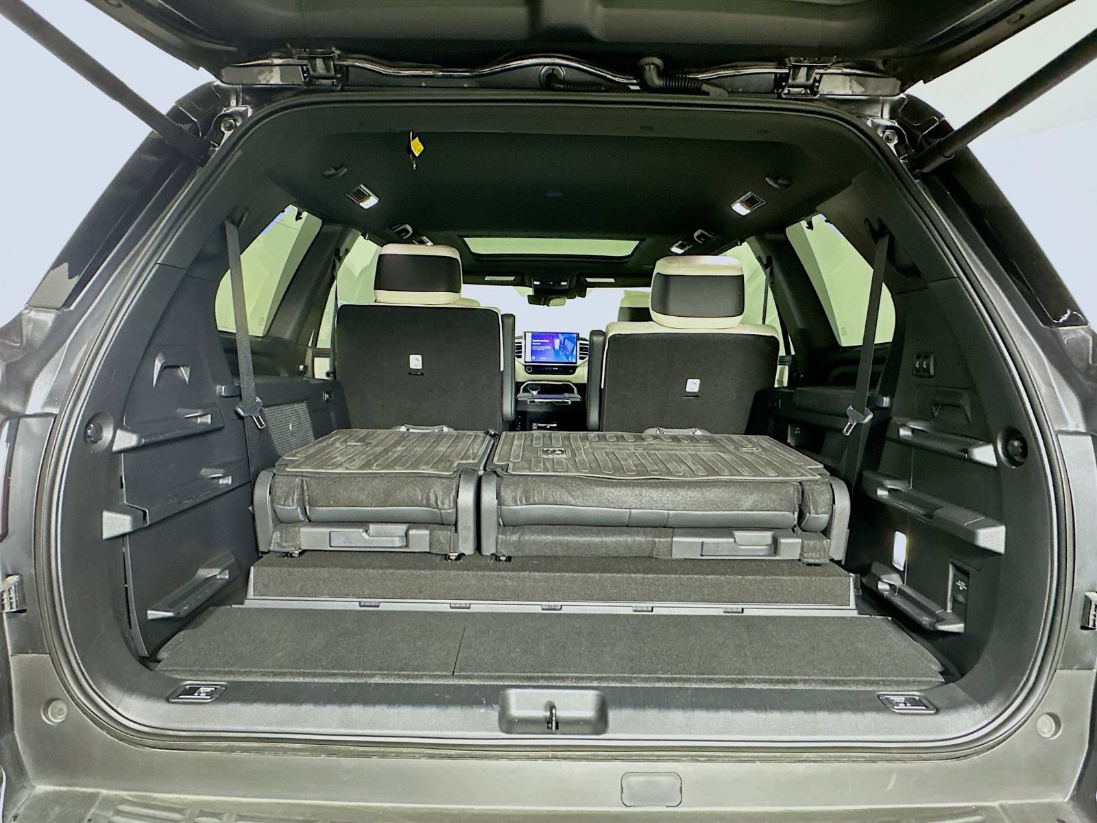 Certified 2025 Toyota Sequoia Capstone AWD/4WD image 27