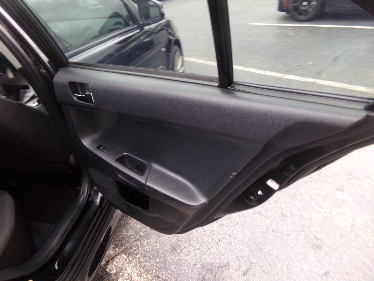 Used 2016 Mitsubishi Lancer ES FWD image 32