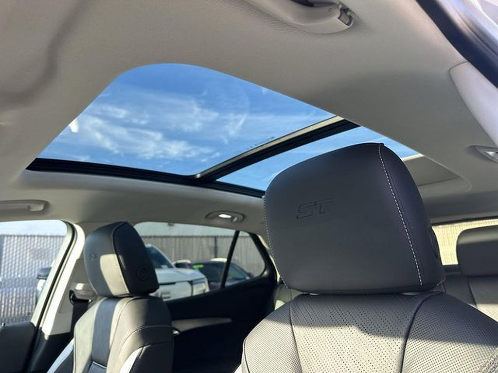 New 2026 Buick Envision Sport Touring AWD/4WD image 7