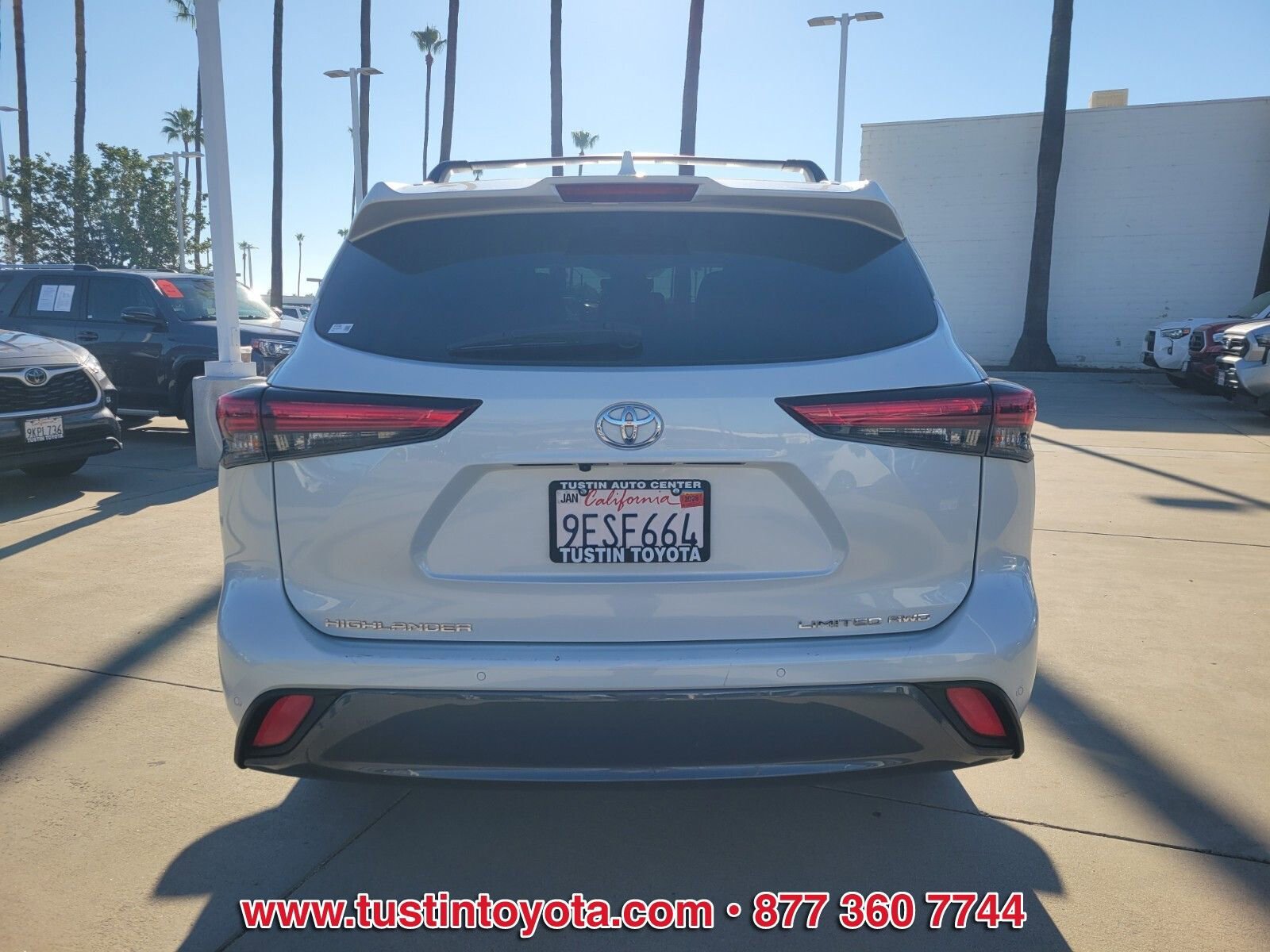 Used 2023 Toyota Highlander Limited image 5