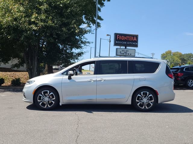 New 2026 Chrysler Pacifica Pinnacle image 21