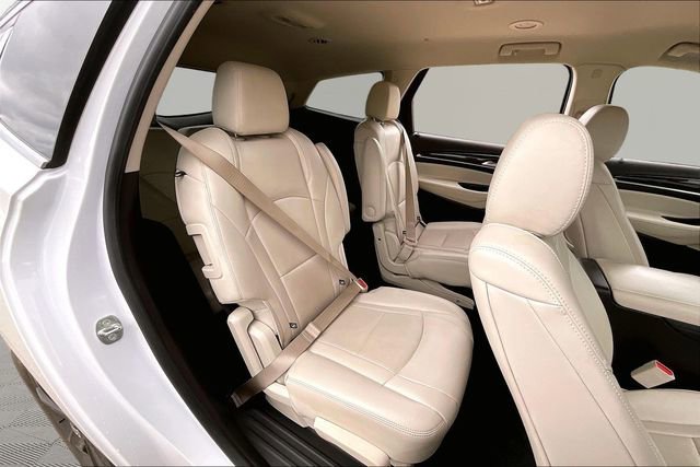 Used 2023 Buick Enclave Essence w/ Sport Touring Edition AWD/4WD image 17
