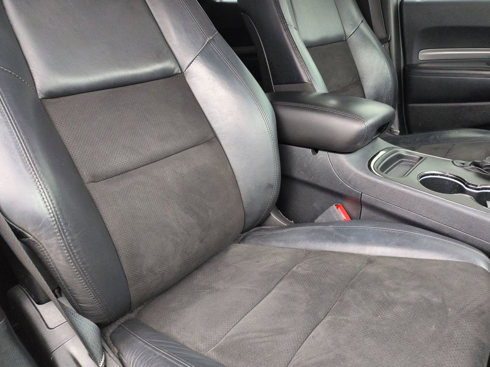 Used 2020 Dodge Durango GT image 33