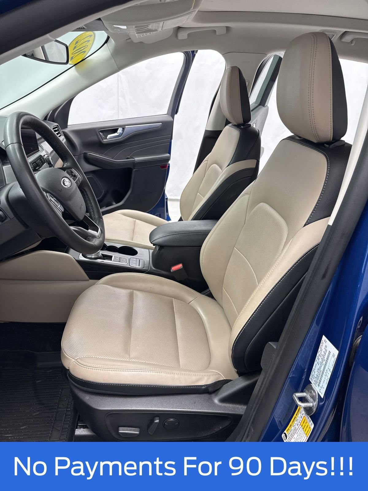 Certified 2022 Ford Escape Titanium w/ Class II Trailer Tow Package image 8