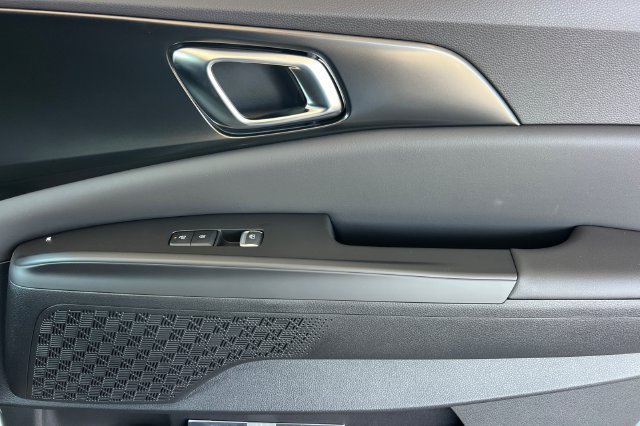 New 2027 Kia Carnival SX FWD image 22