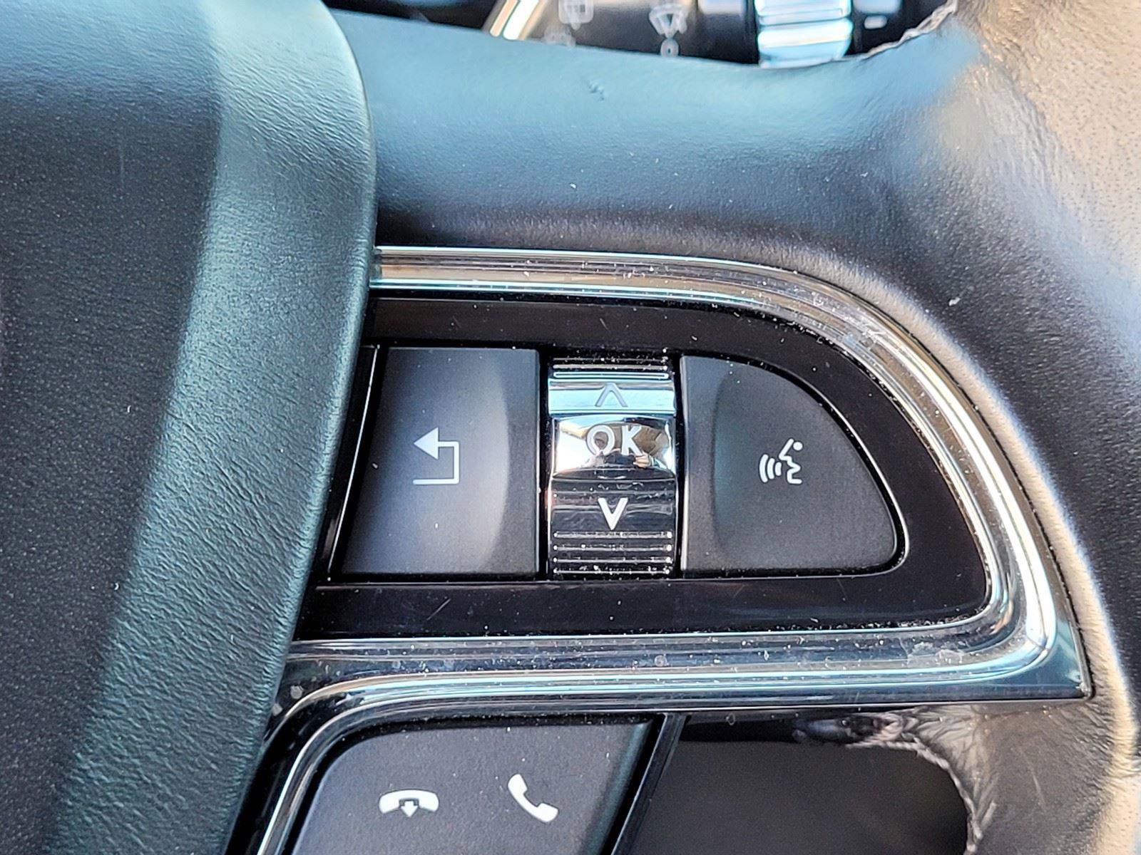 Used 2023 Lincoln Nautilus Reserve AWD/4WD image 32