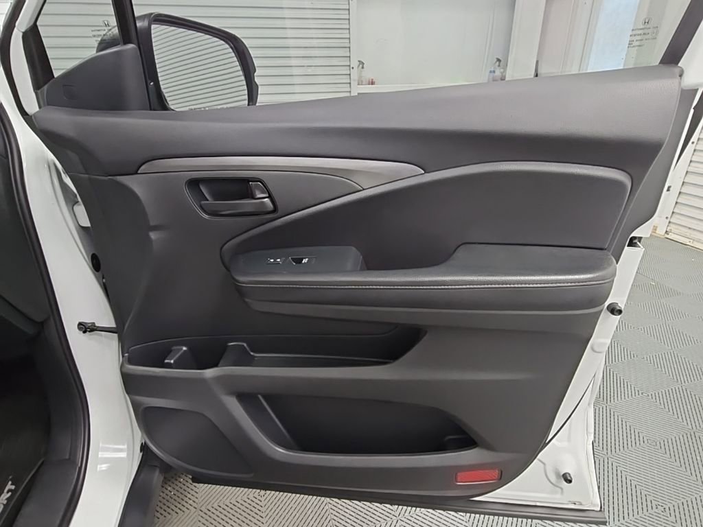 Used 2022 Honda Passport EX-L image 42