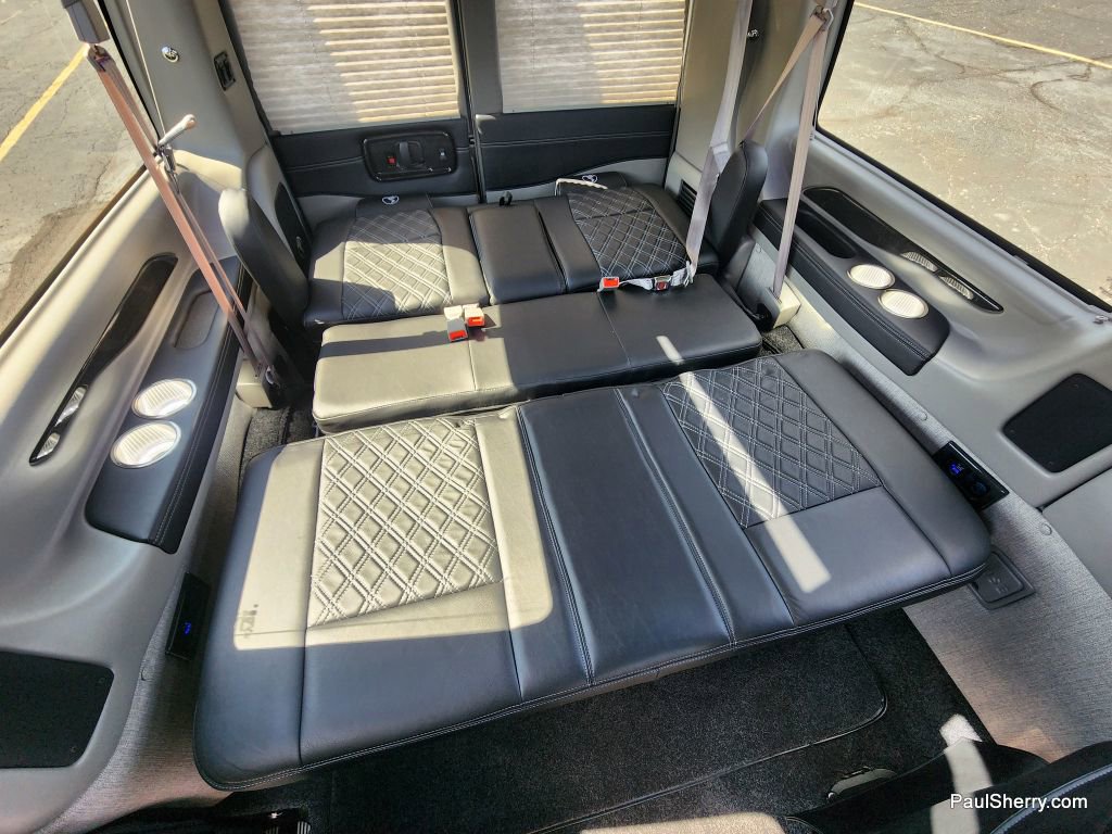 Used 2023 Chevrolet Express 2500 image 9