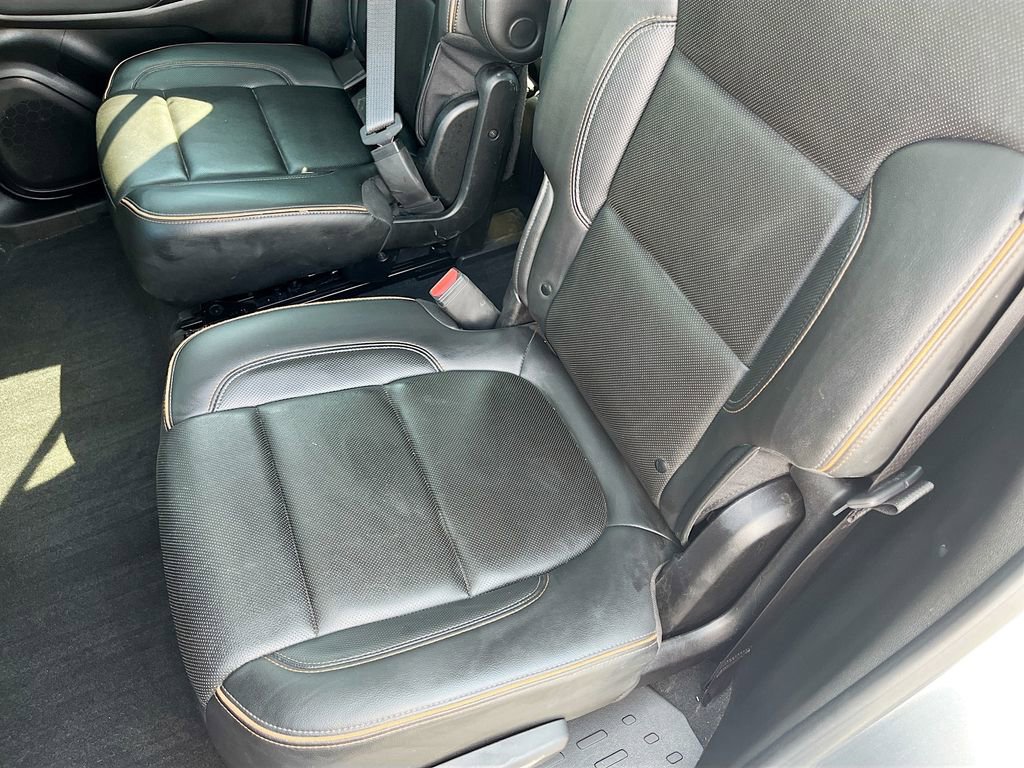 Used 2023 GMC Acadia AT4 w/ Technology Package AWD/4WD image 26