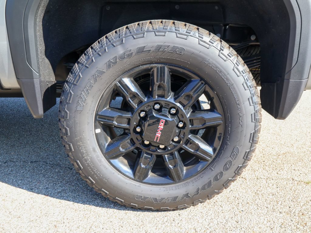 New 2026 GMC Sierra 2500 AT4 w/ AT4 Premium Plus Package AWD/4WD image 38