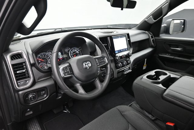 New 2027 RAM 1500 Express AWD/4WD image 17
