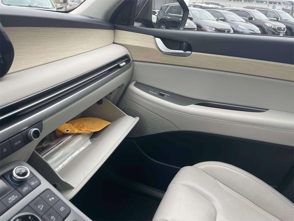 Used 2023 Hyundai Palisade Limited image 34