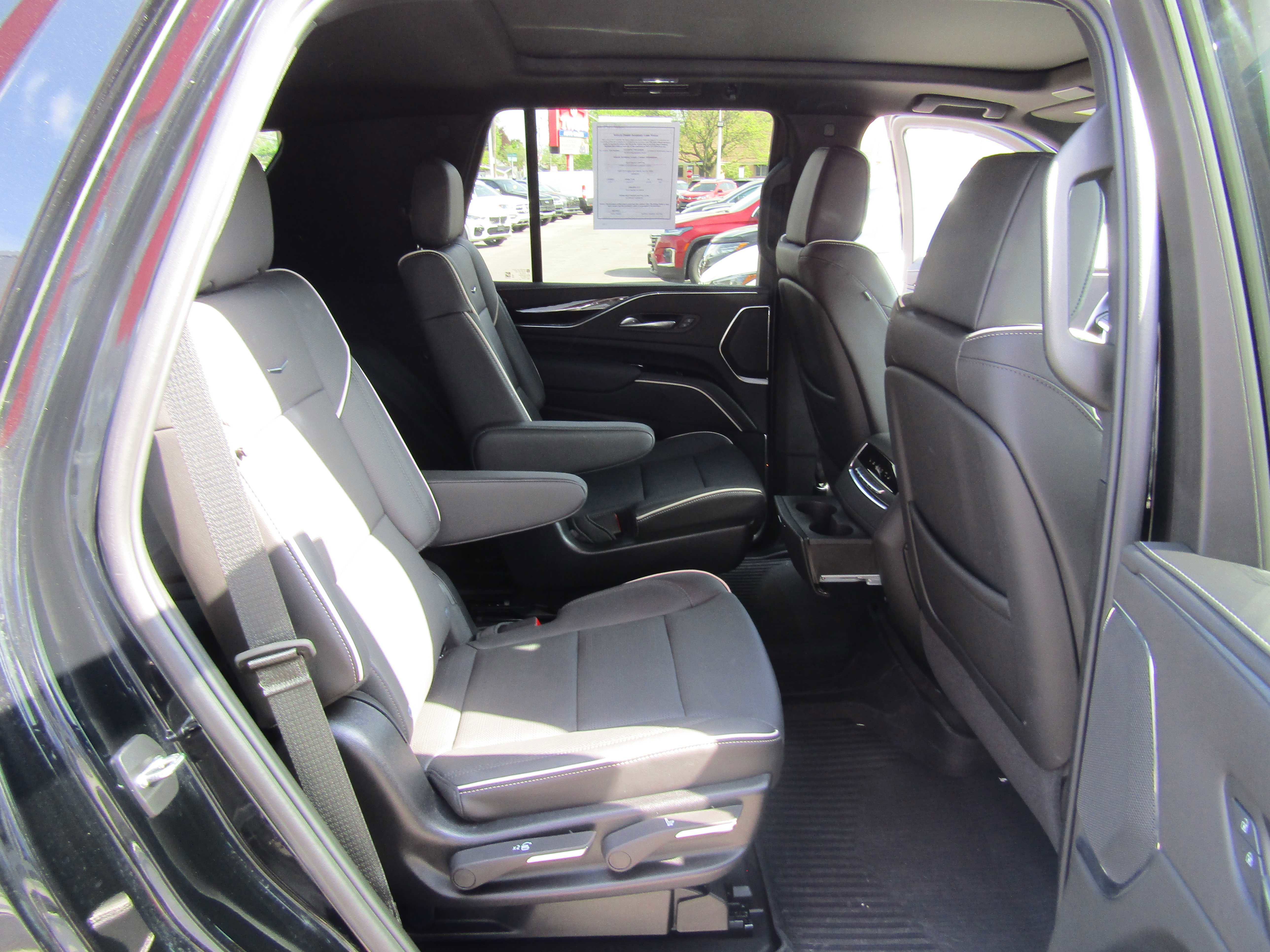 Used 2024 Cadillac Escalade Sport w/ LPO, ONYX Package AWD/4WD image 14