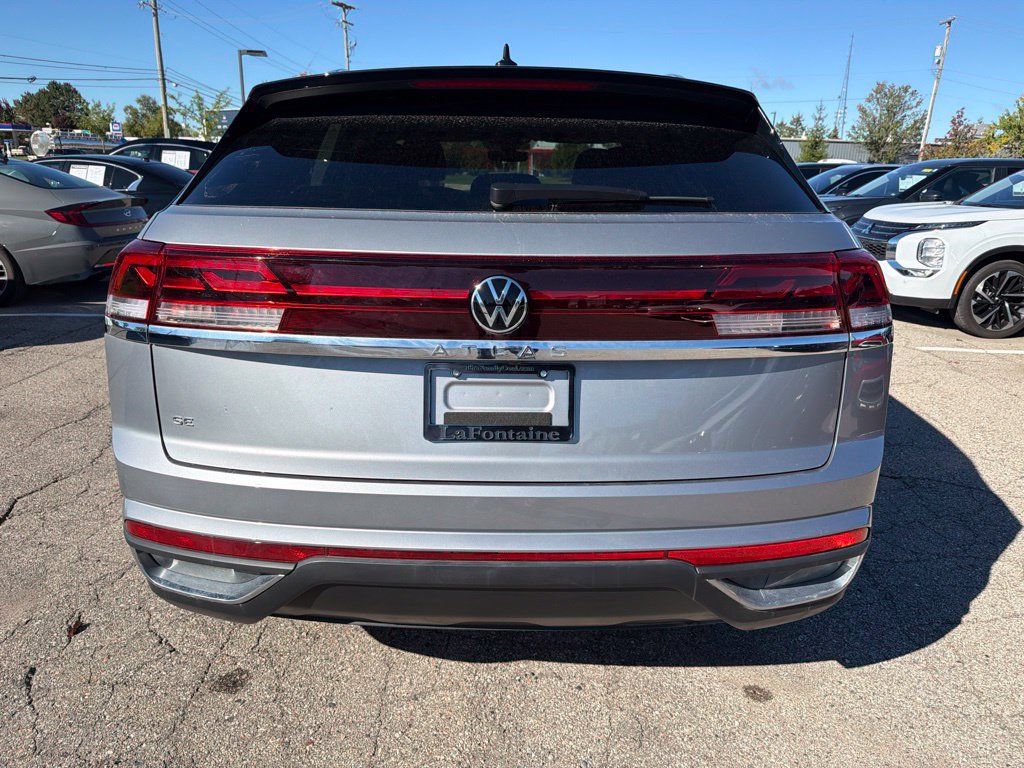 Used 2026 Volkswagen Atlas Cross Sport SE FWD image 6