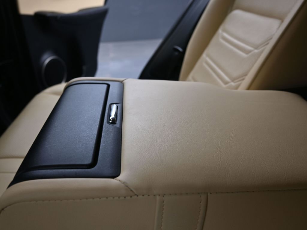 Used 2015 Lexus NX 300h FWD w/ Luxury Package image 13