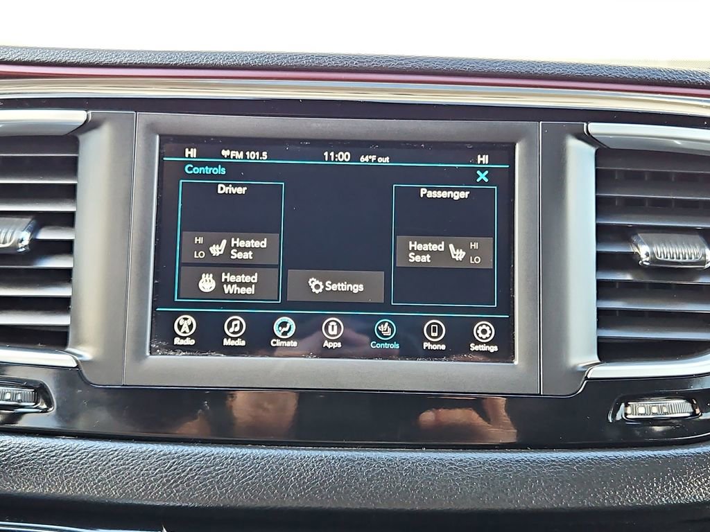 Used 2020 Chrysler Pacifica Touring-L image 19