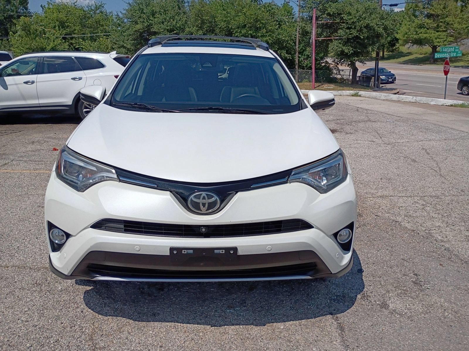 Used 2016 Toyota RAV4 Limited w/ Advanced Technology Package FWD image 8