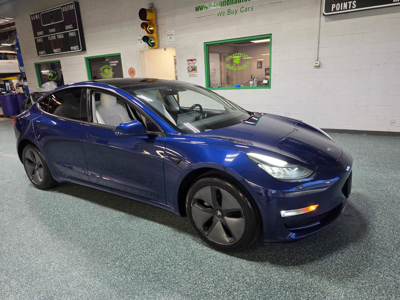 Used 2019 Tesla Model 3 Standard Range Plus image 4