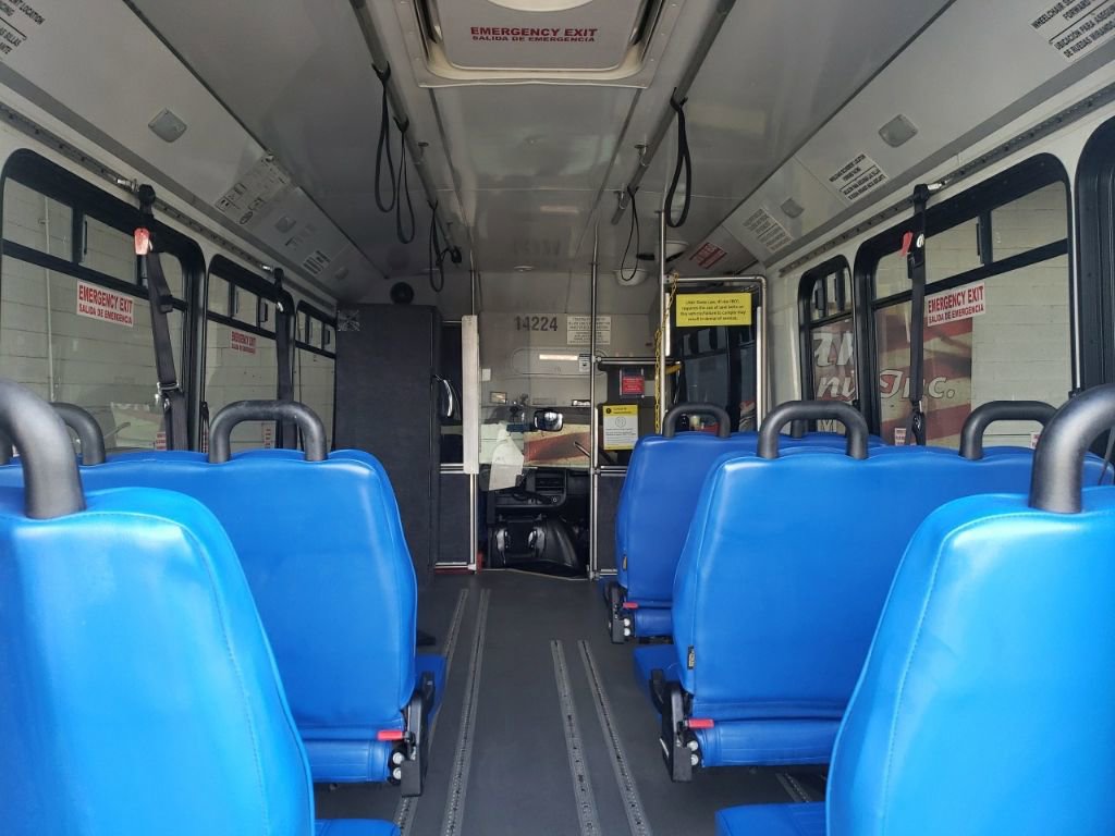 Used 2015 Chevrolet Express 4500 w/ Shuttle Bus Package RWD image 13