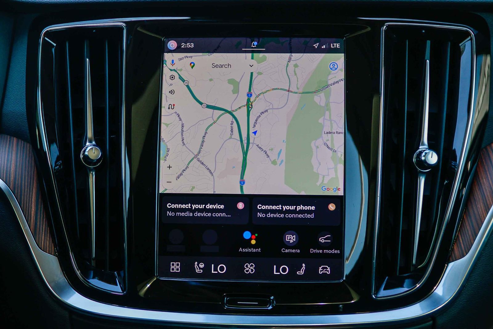 Used 2025 Volvo V60 B5 Cross Country Plus image 15