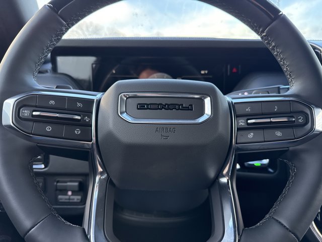 New 2026 GMC Yukon XL Denali w/ Denali Reserve Package image 24
