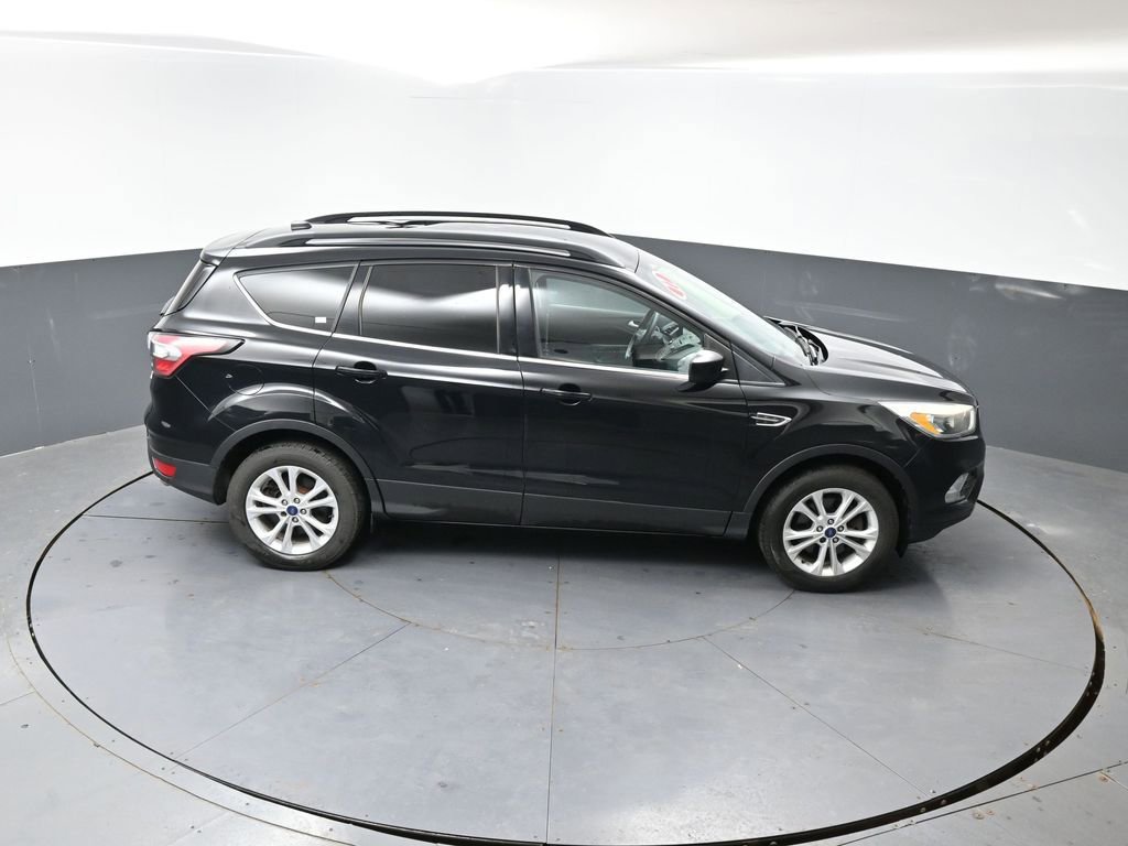 Used 2017 Ford Escape SE AWD/4WD image 38