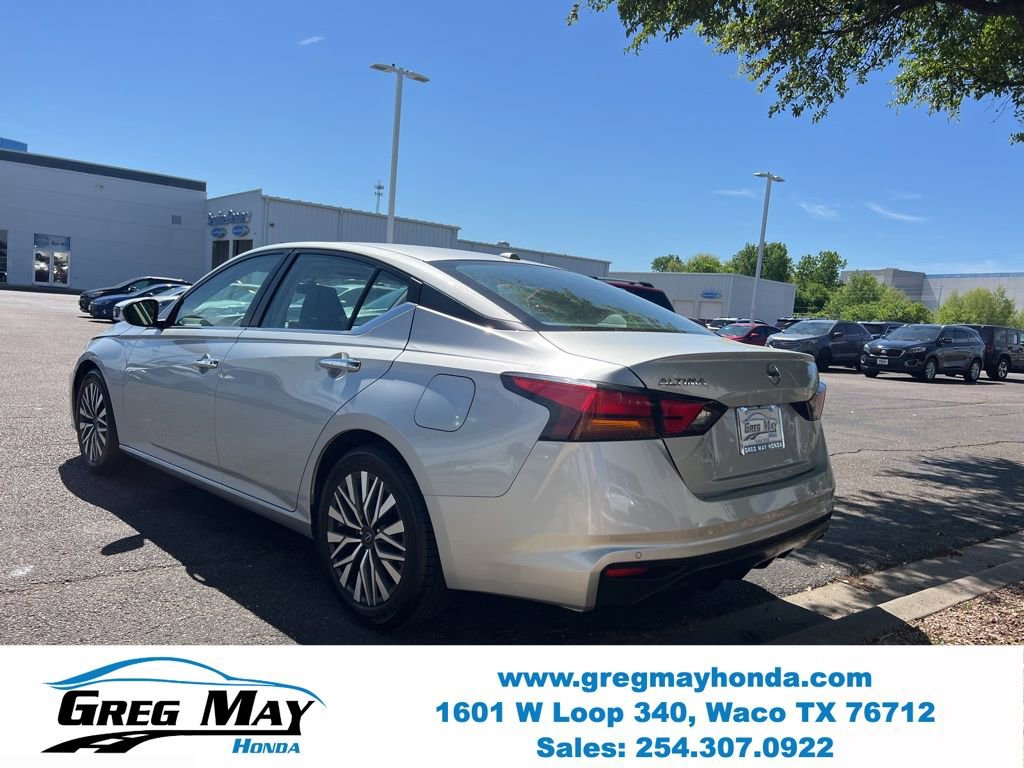 Used 2024 Nissan Altima 2.5 SV image 5