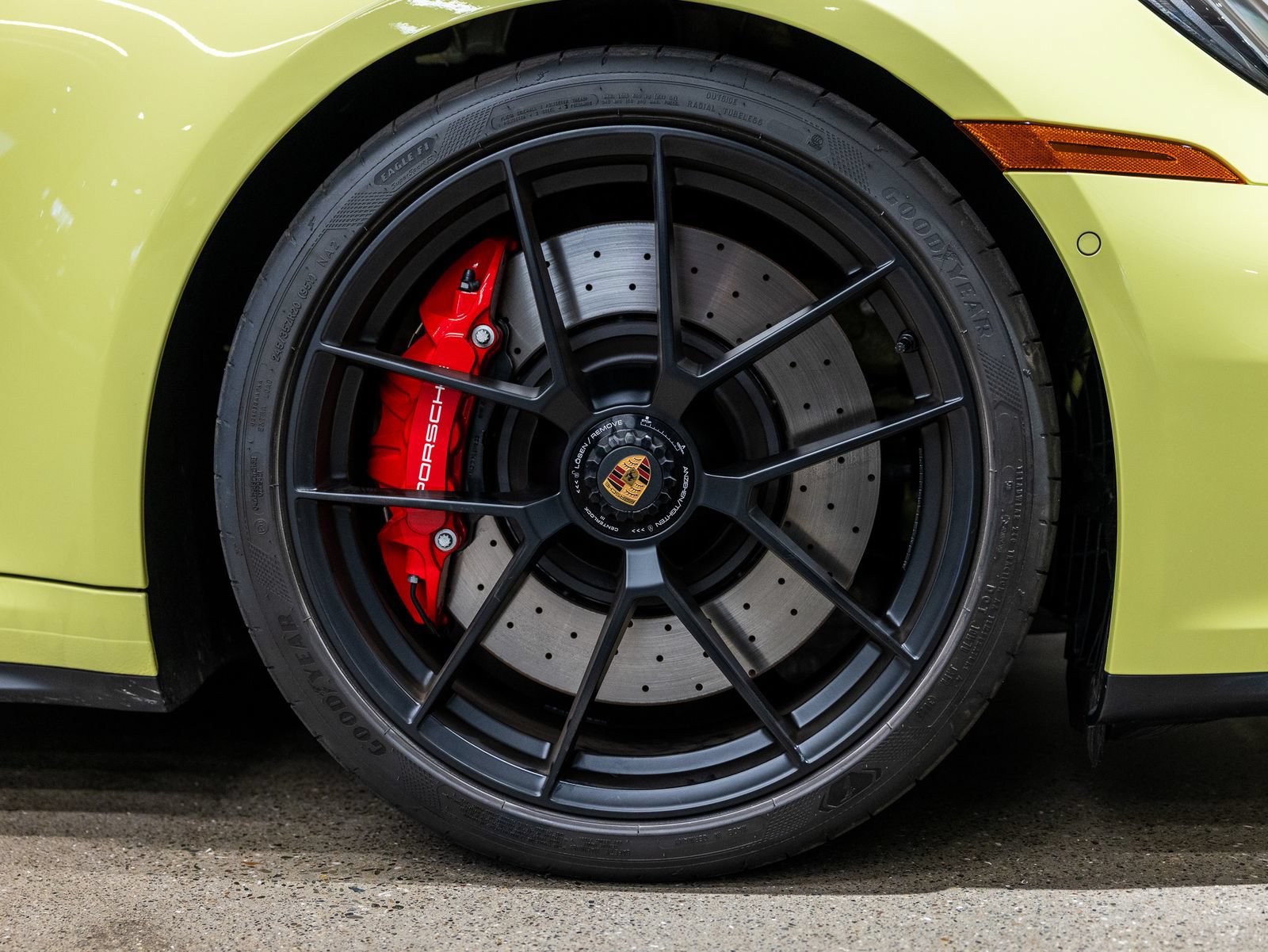 Certified 2026 Porsche 911 Carrera GTS RWD image 19