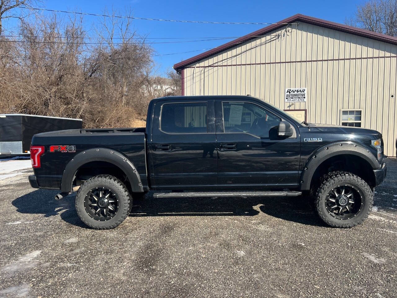 Used 2017 Ford F150 XLT w/ Equipment Group 302A Luxury image 11