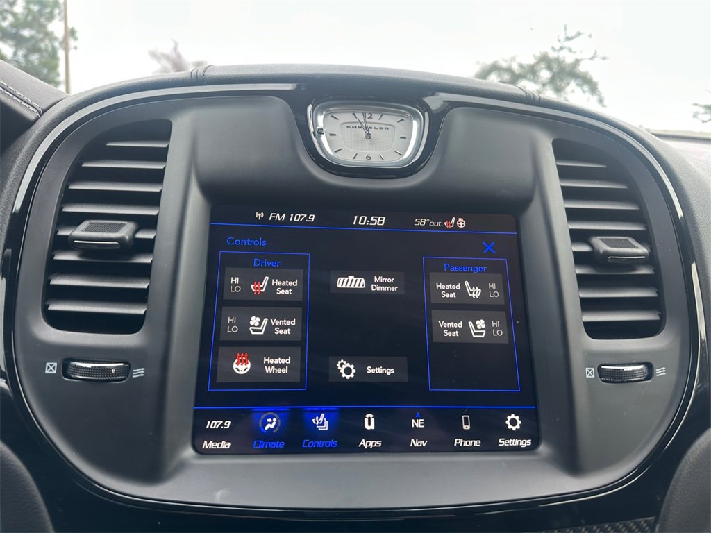 Certified 2023 Chrysler 300 C image 24