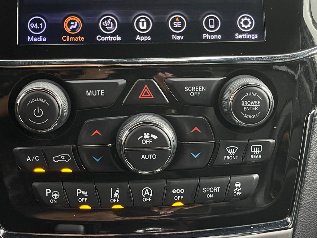 Used 2021 Jeep Grand Cherokee Limited RWD image 34
