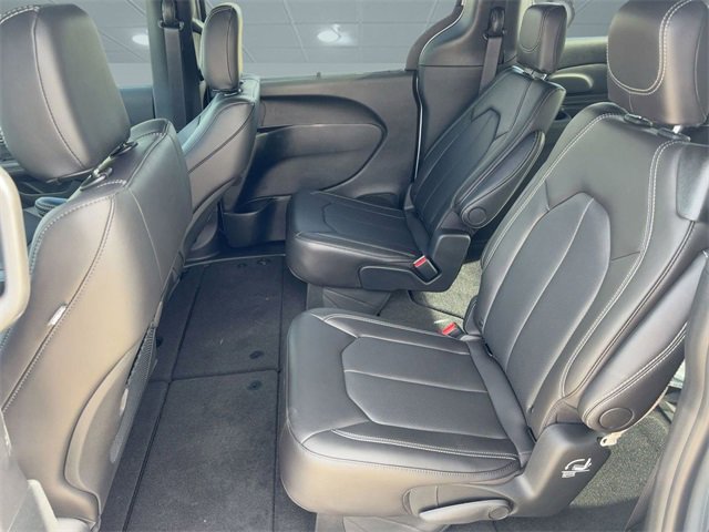 New 2026 Chrysler Pacifica Select image 26