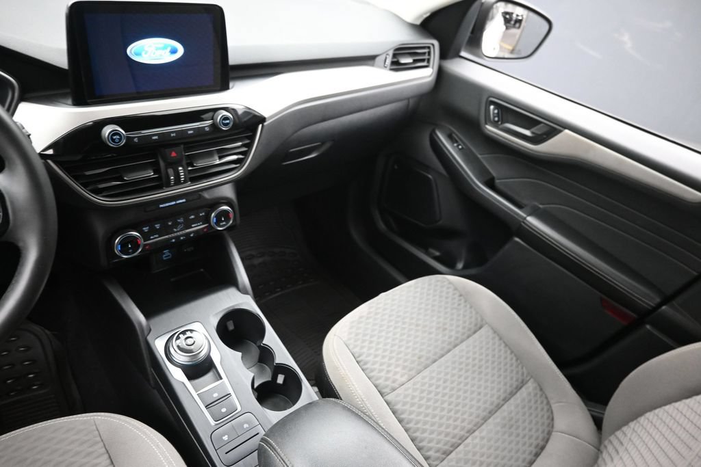 Used 2022 Ford Escape SE w/ SE Sport Appearance Package FWD image 15