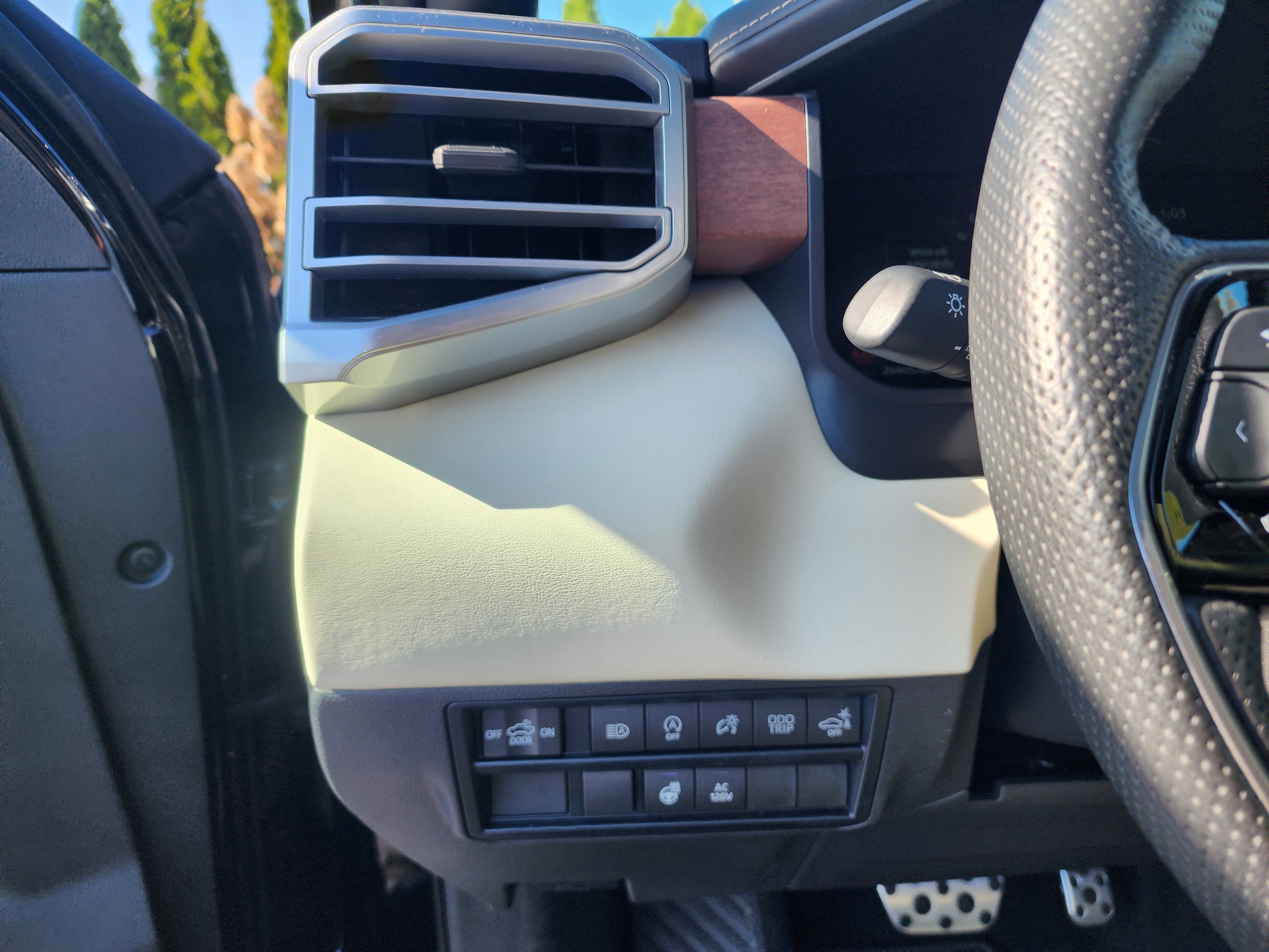 Used 2023 Toyota Tundra 1794 Edition image 27