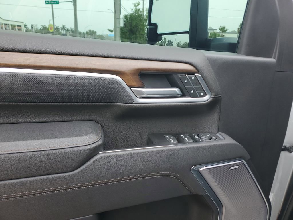 Used 2025 Chevrolet Silverado 2500 High Country w/ Technology Package image 21