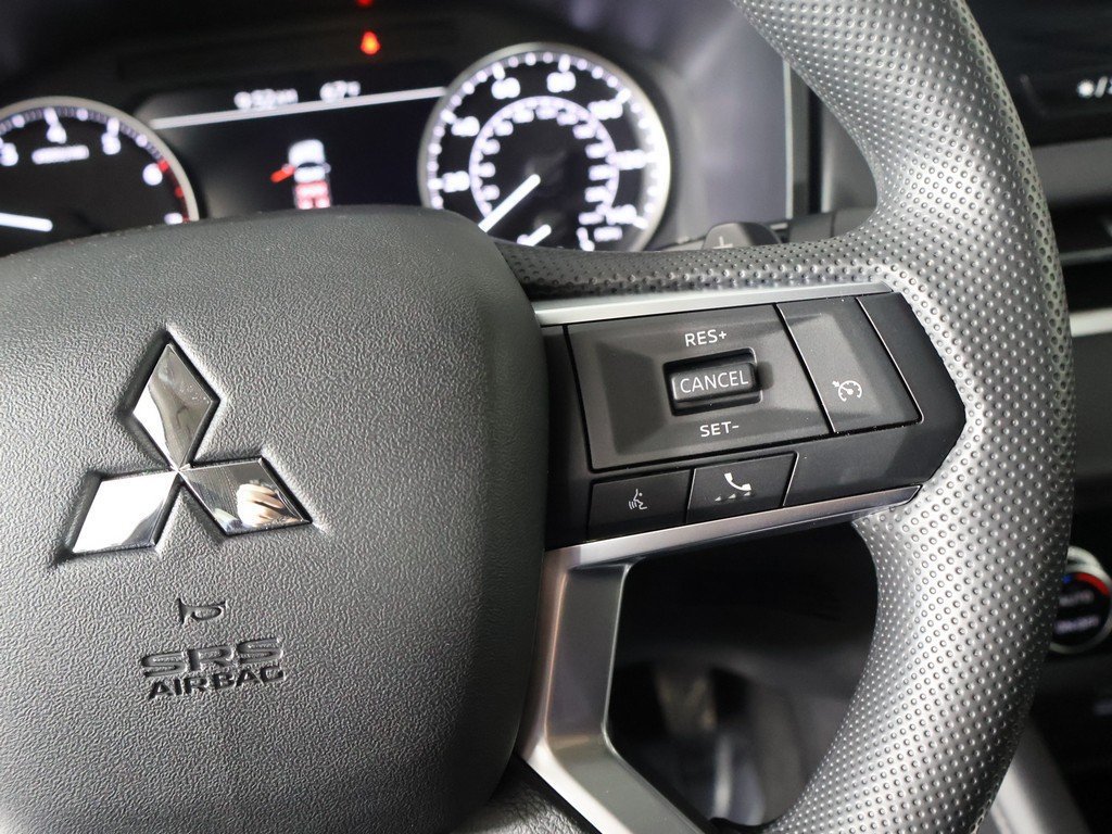 New 2026 Mitsubishi Outlander ES AWD/4WD image 38