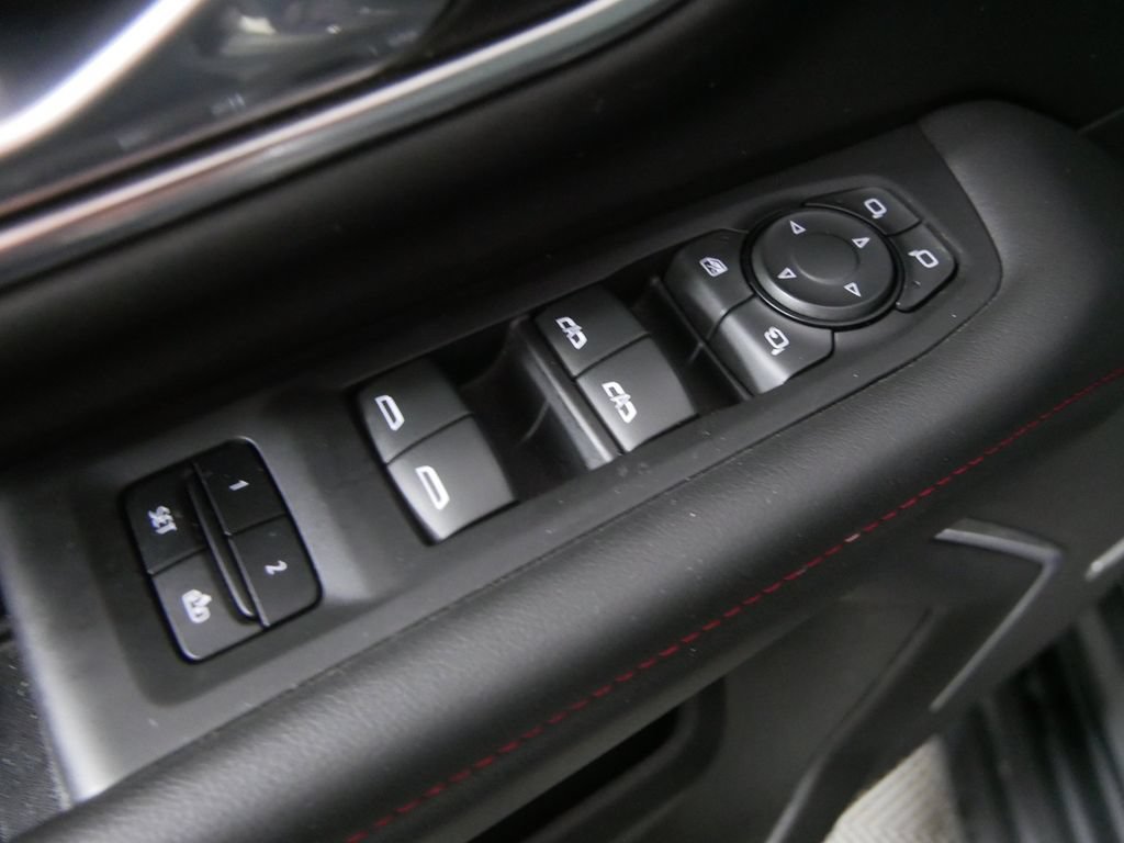 Used 2023 Chevrolet Suburban RST w/ Luxury Package AWD/4WD image 14
