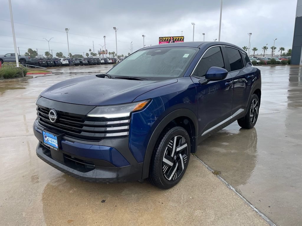 Used 2025 Nissan Kicks SV FWD image 3