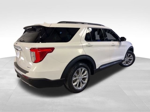 Used 2023 Ford Explorer XLT w/ Equipment Group 202A image 6