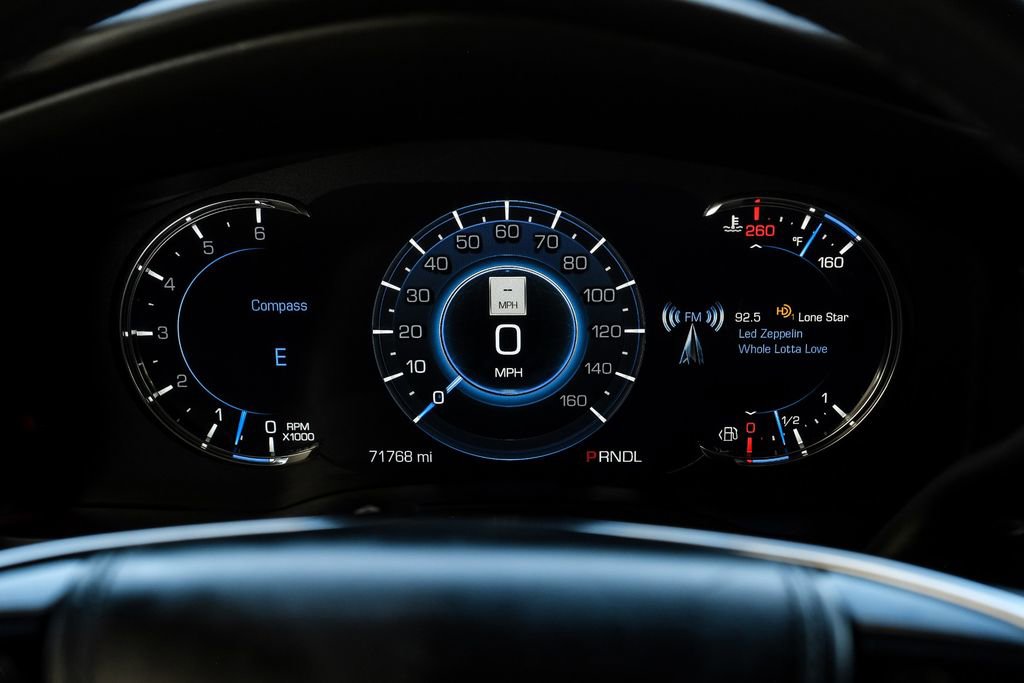 Used 2019 Cadillac Escalade ESV Platinum image 16